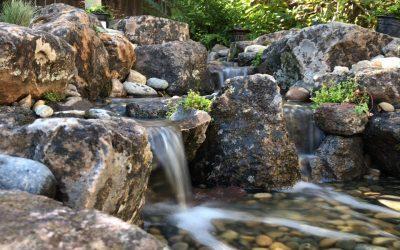 Choosing the Right Stones to Design a Natural-looking Pond